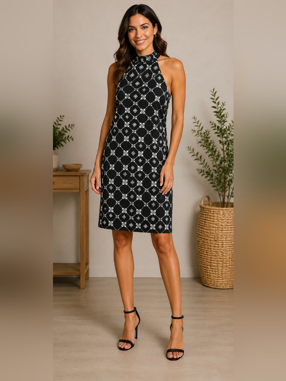 Spenser Jeremy Size 4 Sleeveless Black & White Patterned Halter Dress